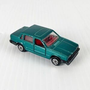 Majorette Volvo 760 GLE Green Metallic Model Toy Car